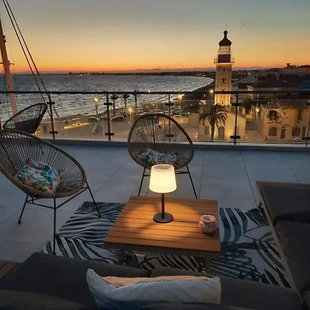 Apartment Le Phare Du Grau Standing Vue Jacuzzi Le Grau-du-Roi